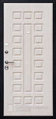 Фото «Дверь в дом №13» в Красногорску